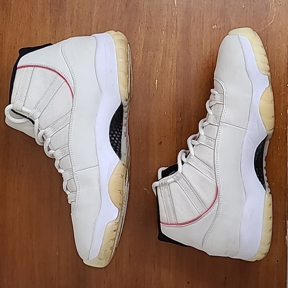 Air Jordan 11 Retro Mid Platinum Tint Mens Sneakers 378037-016 Size 13 - Picture 13 of 17